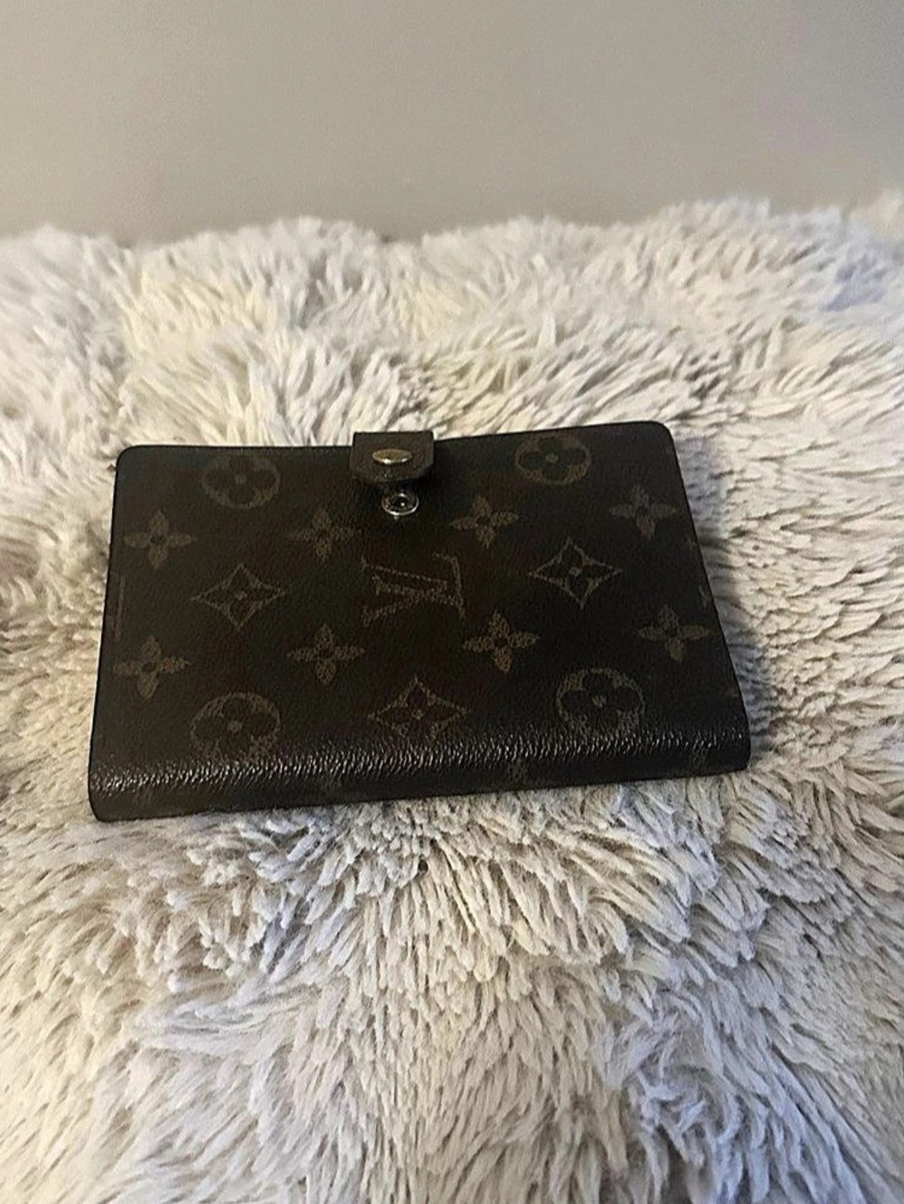 Louis Vuitton Agenda PM Monogram Ring Agenda Wallet in Brown & Black